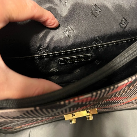 Vera Bradley crossbody satchel and matching scarf in Sophia plaid - Picture 5 of 8